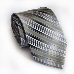 Pierre Cardin Mens Diagonal Striped Silk Tie